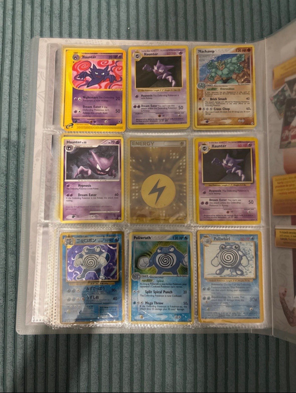 Ost. Erilaisia Pokemon Kortteja