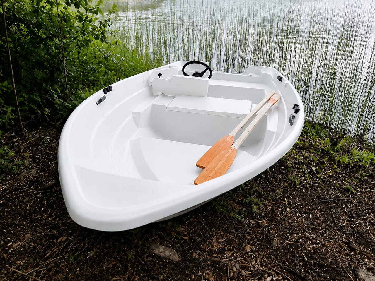 vene ja Yamaha 4hp perämoottori