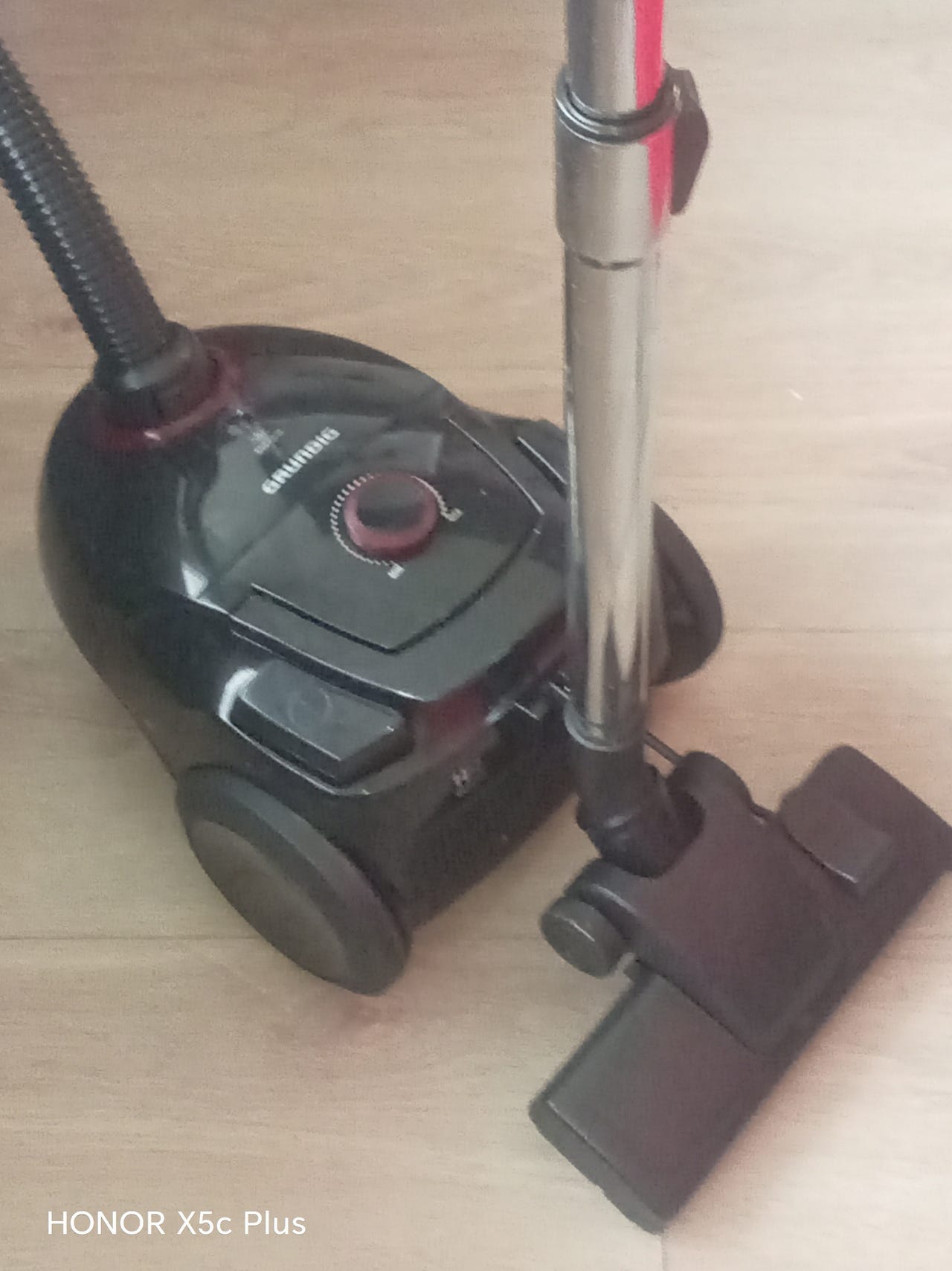 Grundig +19 pölypussia