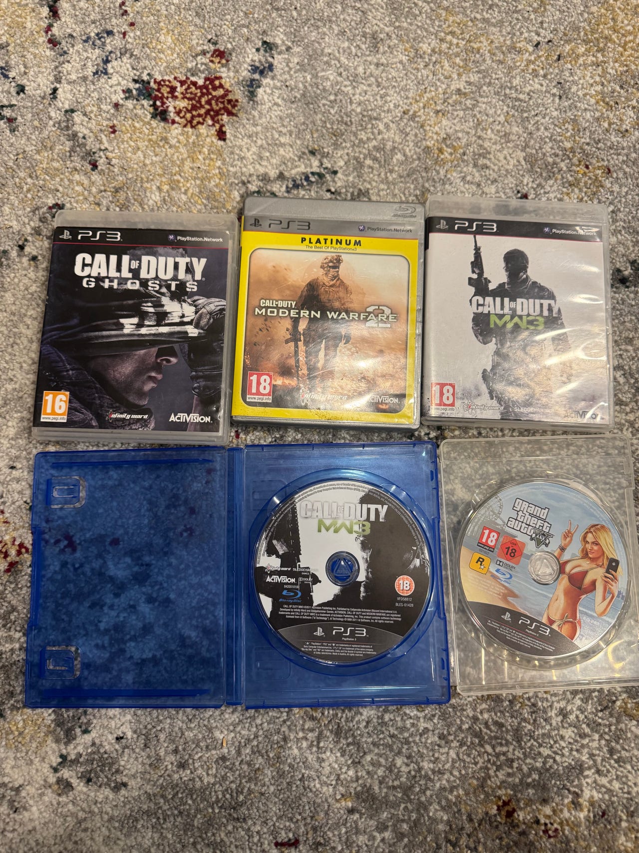 PlayStation 3 Call of Duty -pelit ja GTA V