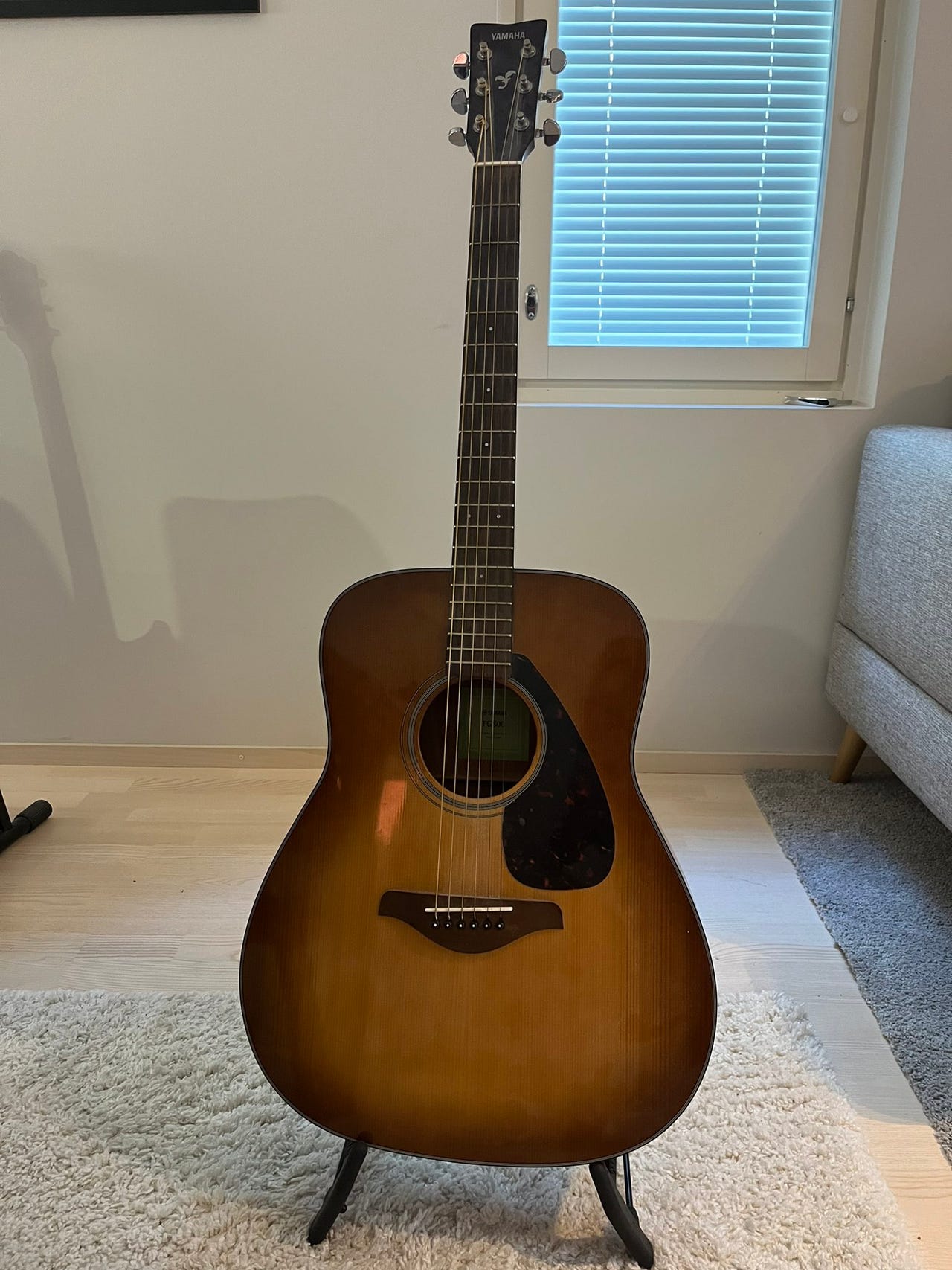 Yamaha FG800 akustinen kitara