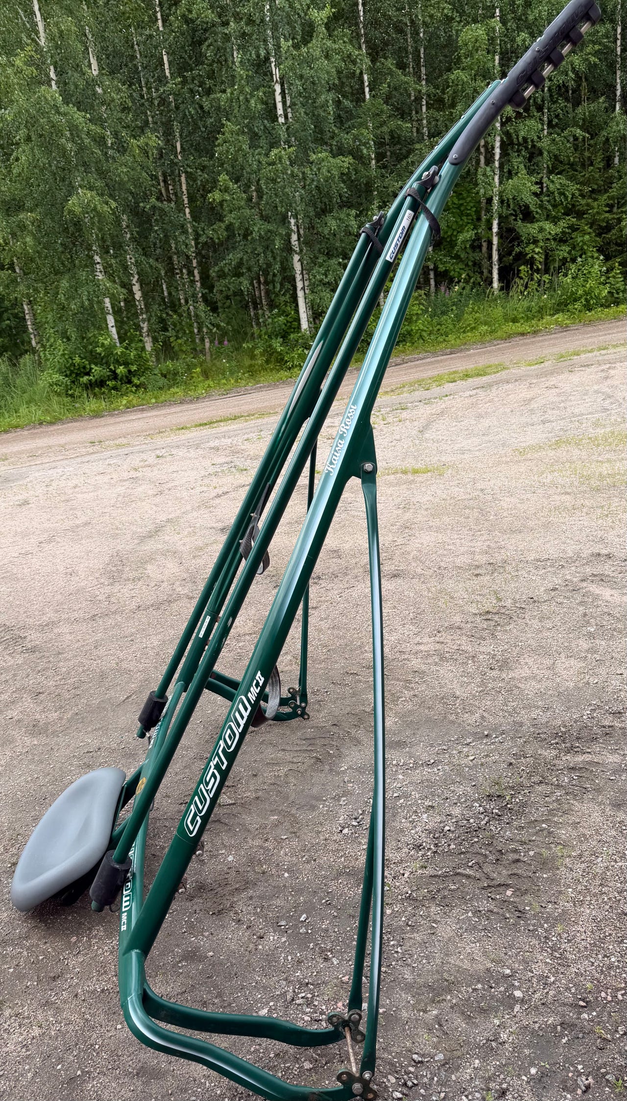 Custom MC II kilpakärryt