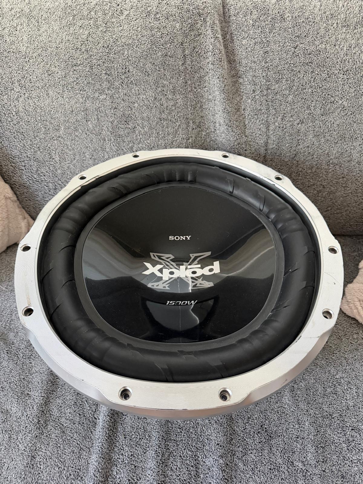 Sony Xplod XS-L154P5B 15" subwoofer [1500W]