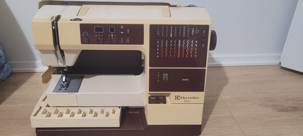 Ompelukones Electrolux 8400