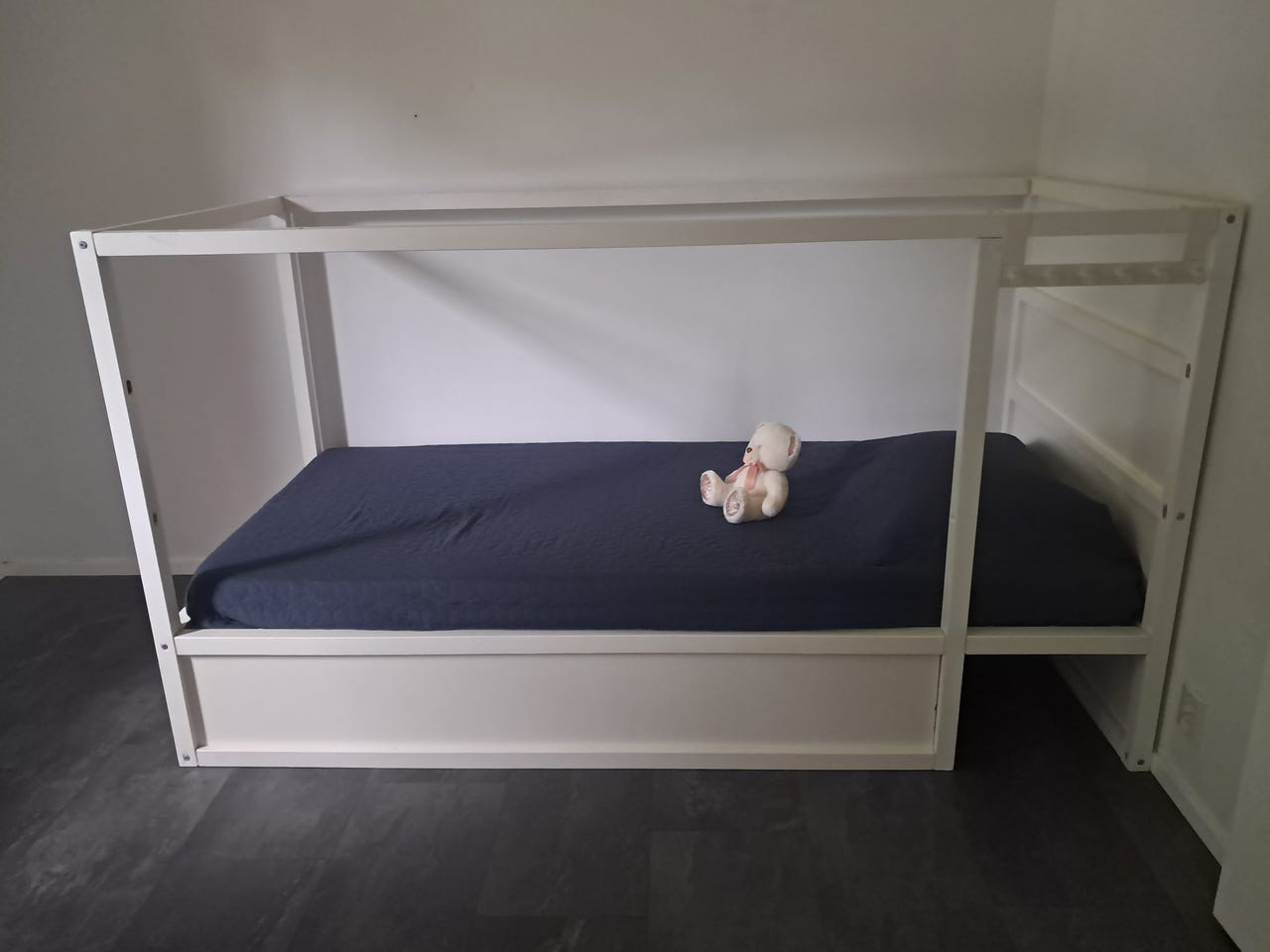 IKEA lasten sänky (Kura)