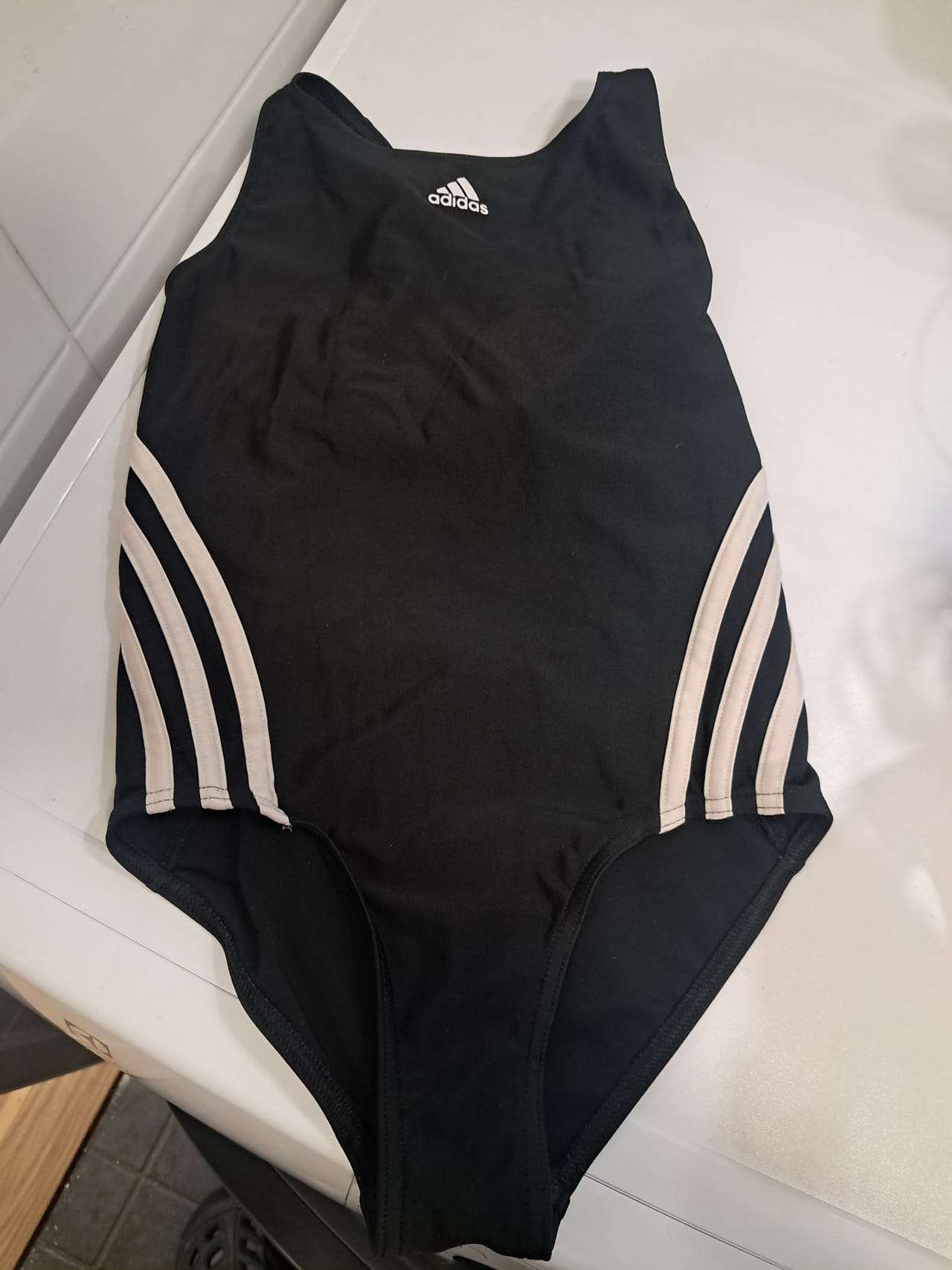 Adidas uimapuku 140