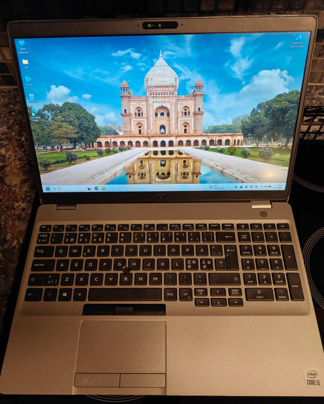Dell latitude 5510 16 Gt uudella akulla