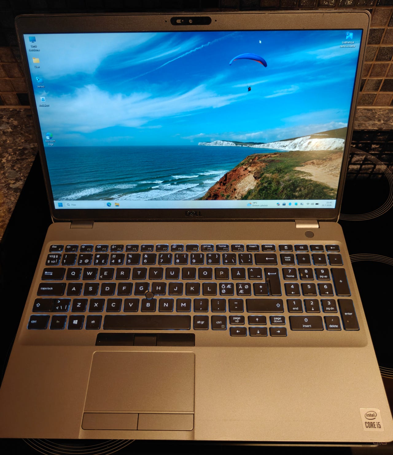 Dell latitude 5510 8 Gt uudella akulla