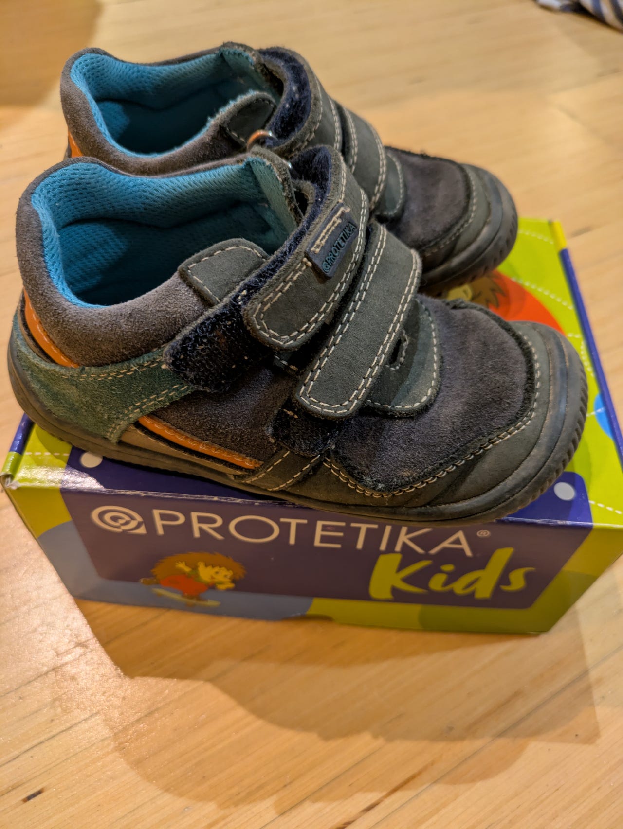 Protetika paljasjalkakengät koko 25