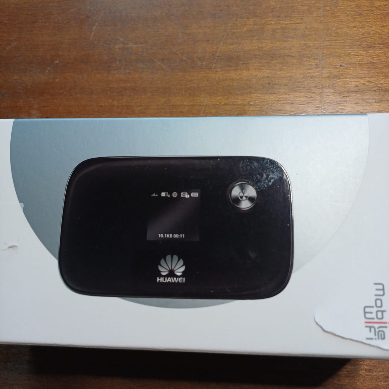 Huawei mobiilireititin 4g/32 gbWiFi musta