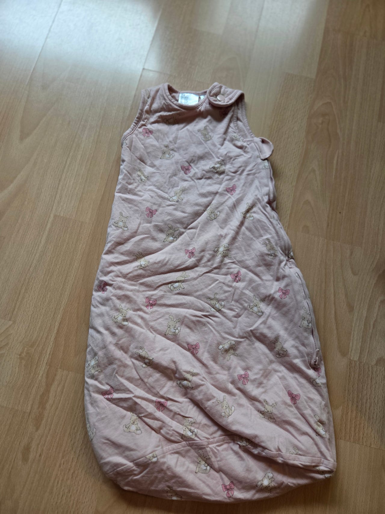 H&M vauvan unipussi