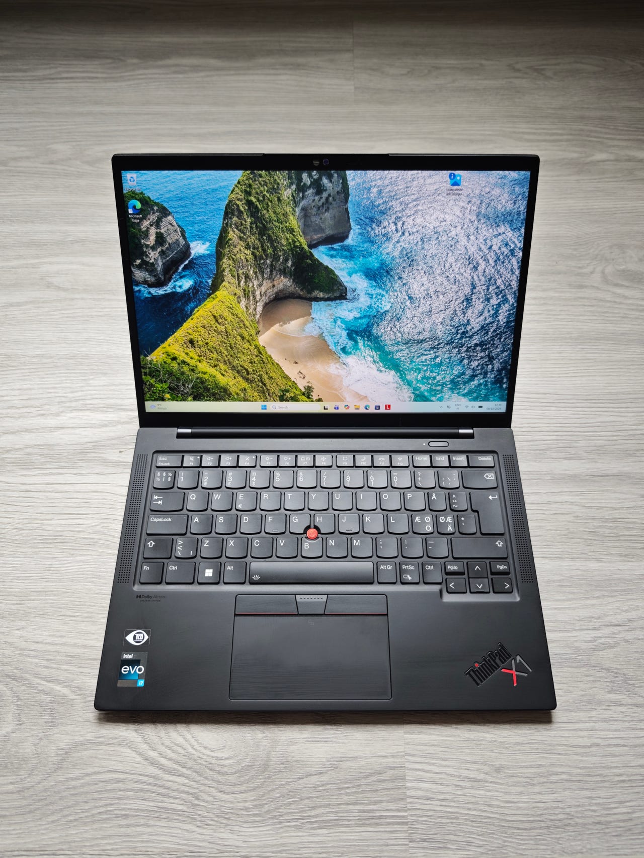 Thinkpad X1 Carbon Gen 10 (i7 512GB 16GB) | Tori