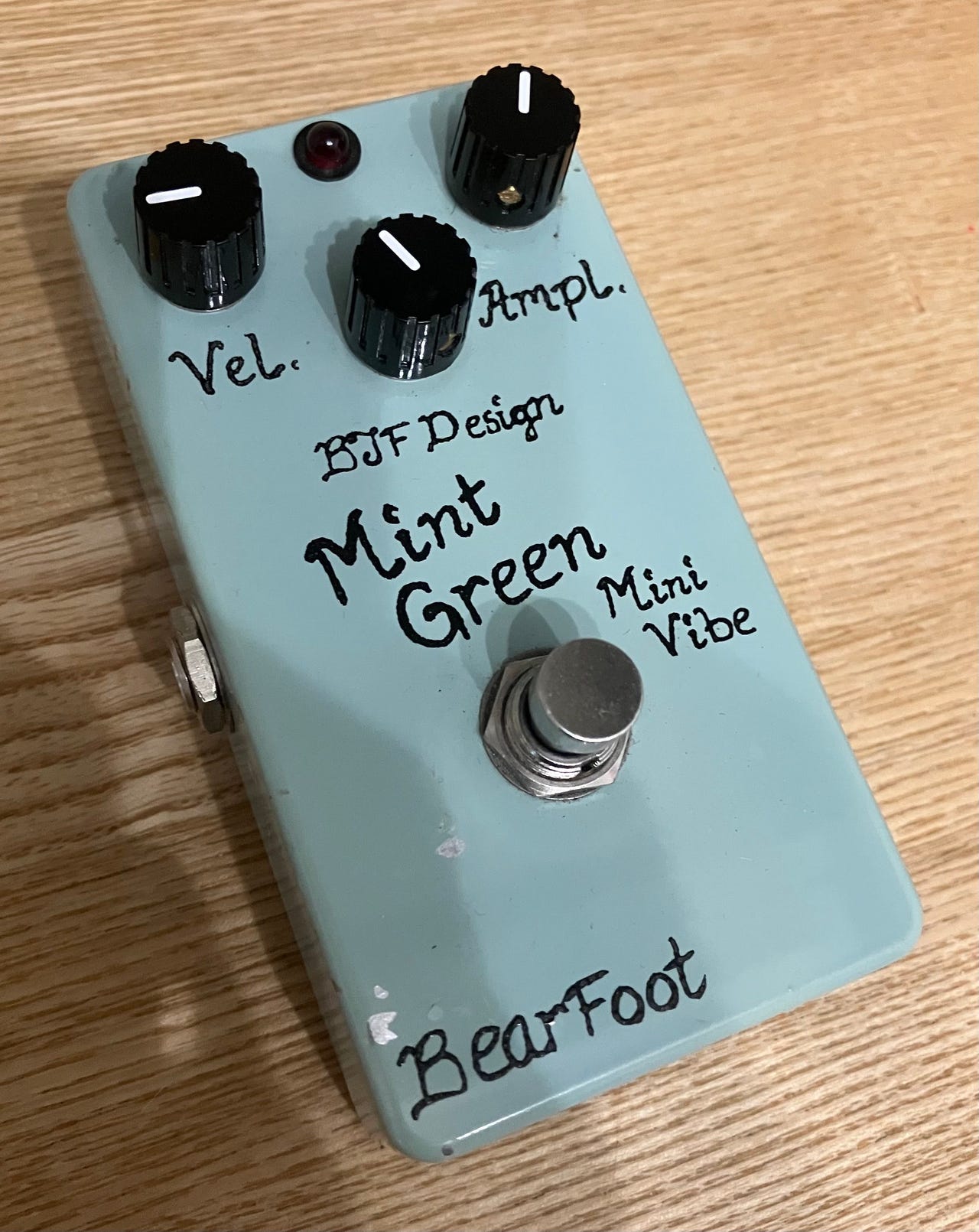 BearFoot Mint Green Mini Vibe - kitarapedaali | Tori