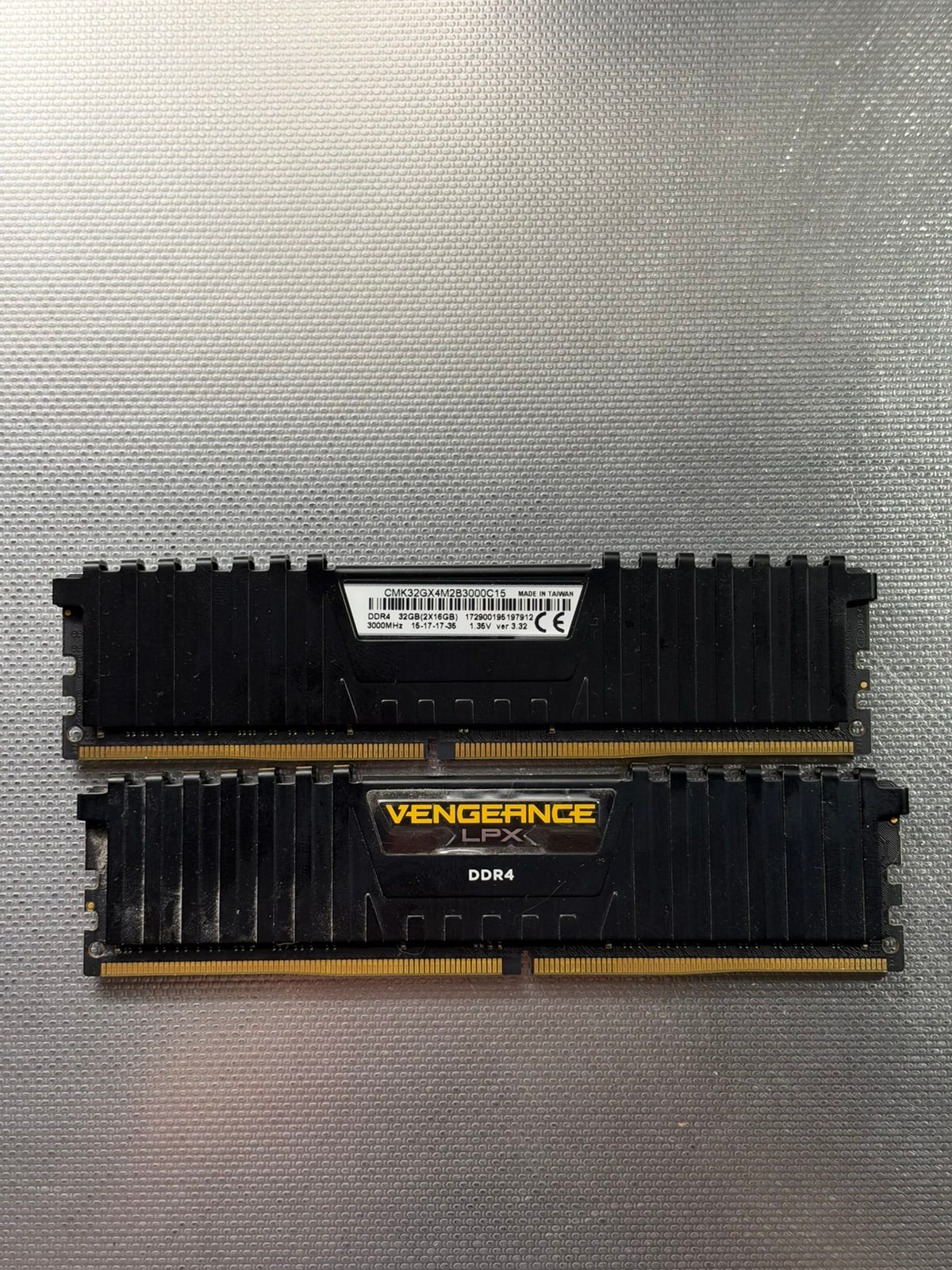 Corsair 32gb ddr4 3000 Ram | Tori