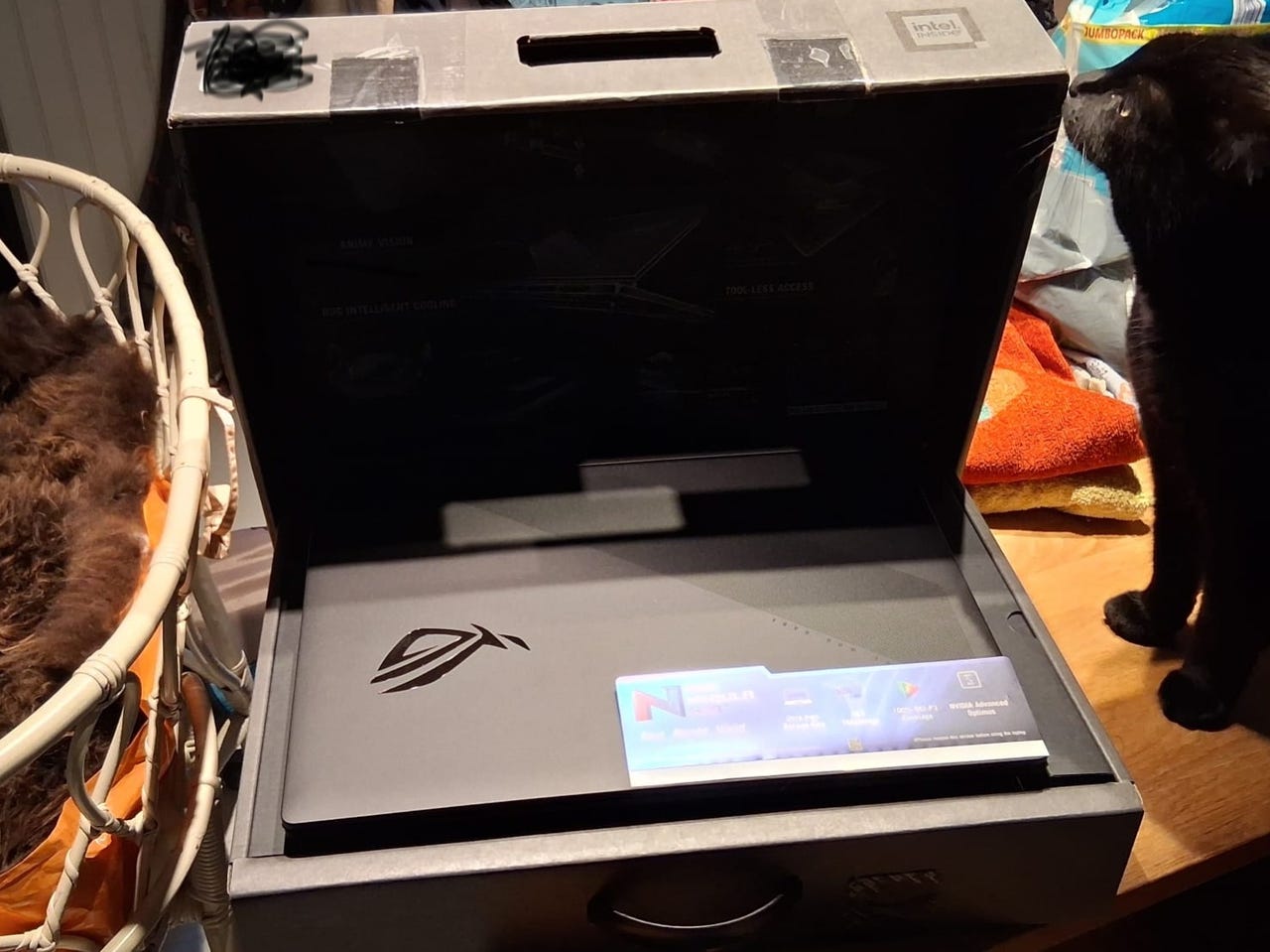 Asus ROG Strix SCAR 18 5070ti/32GB/2Tt/275HX | Tori