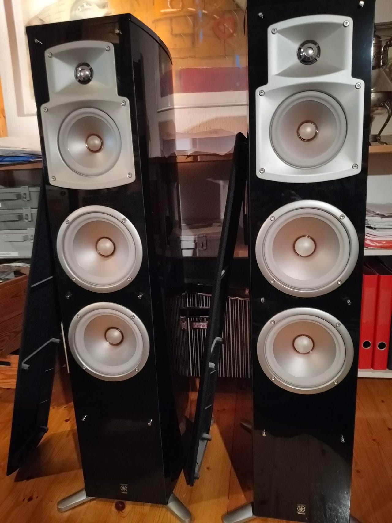 Uudenveroiset Yamaha NS-555 kaiuttimet | Tori