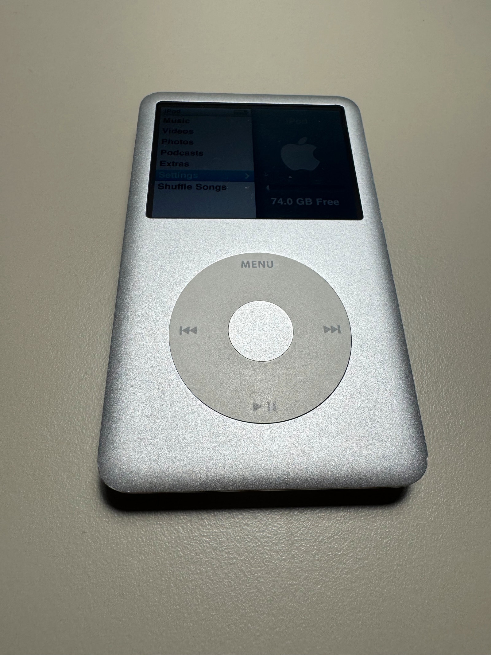 美品　iPod Classic 【A1238】80G iPod Classic 80GB ブラック A1238 Apple - メルカリ