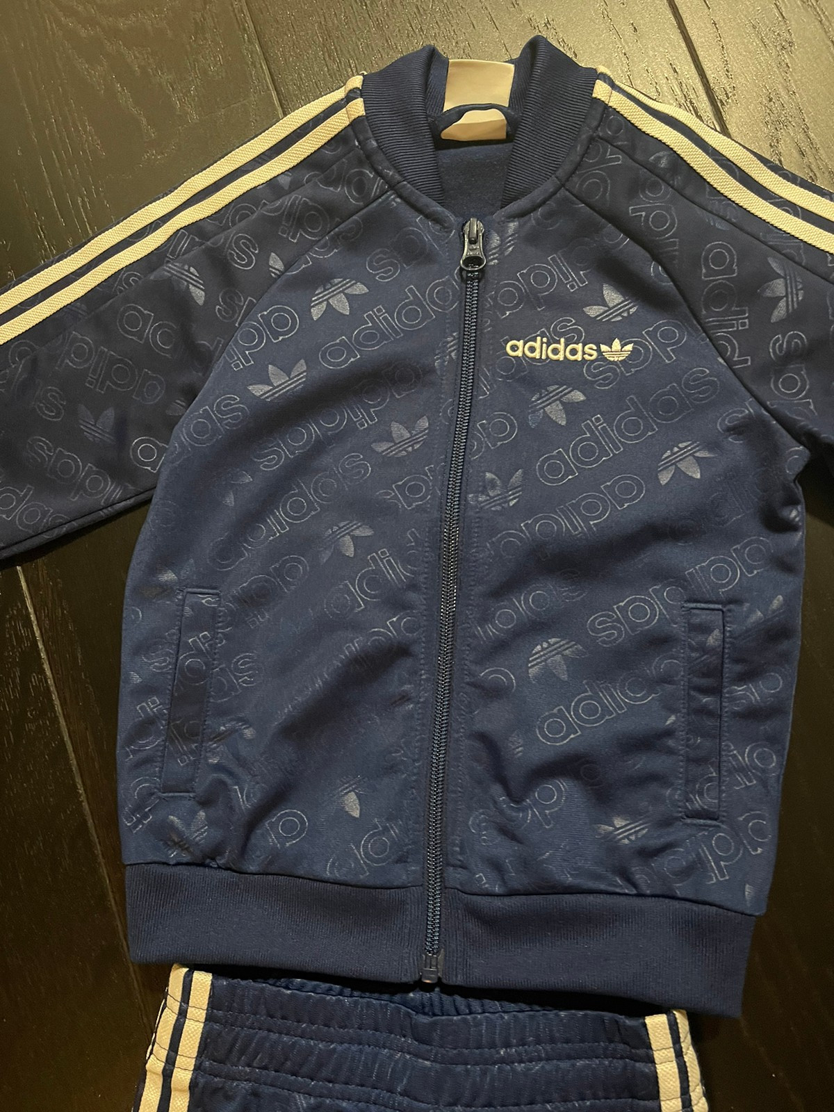 Adidas verryttelypuku koko 98 Tori