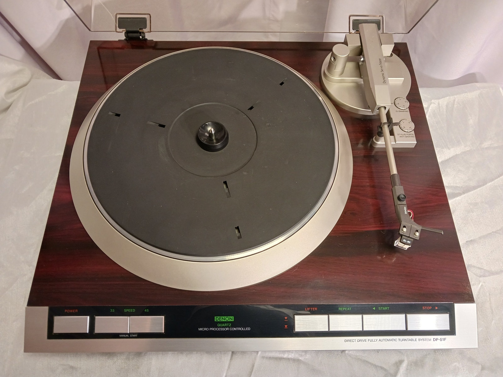 Denon DP-51F täysautomaattinen vinyylisoitin | Tori