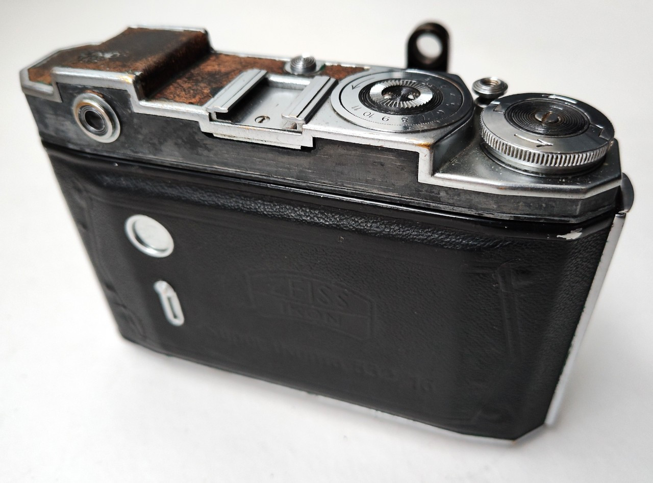 Zeiss Ikon Super Ikonta B 530/16 - 80mm f2.8 Tessar + kotelo