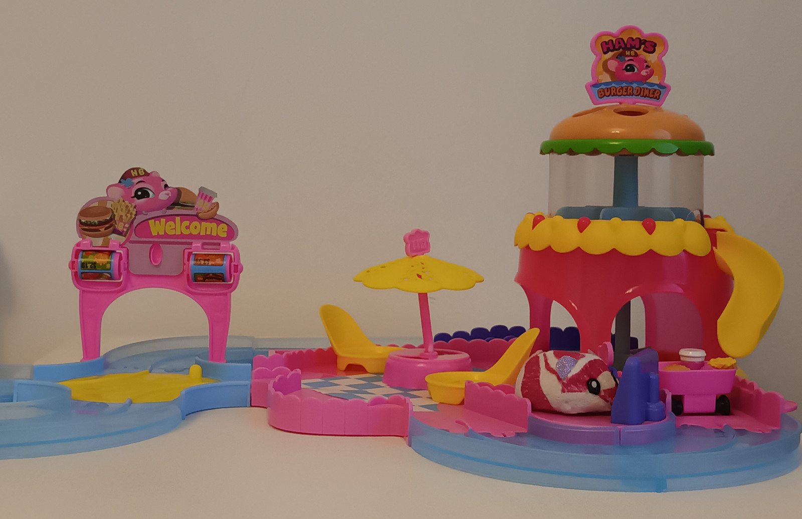 HAM S BURGER DINER PLAYSET Tori