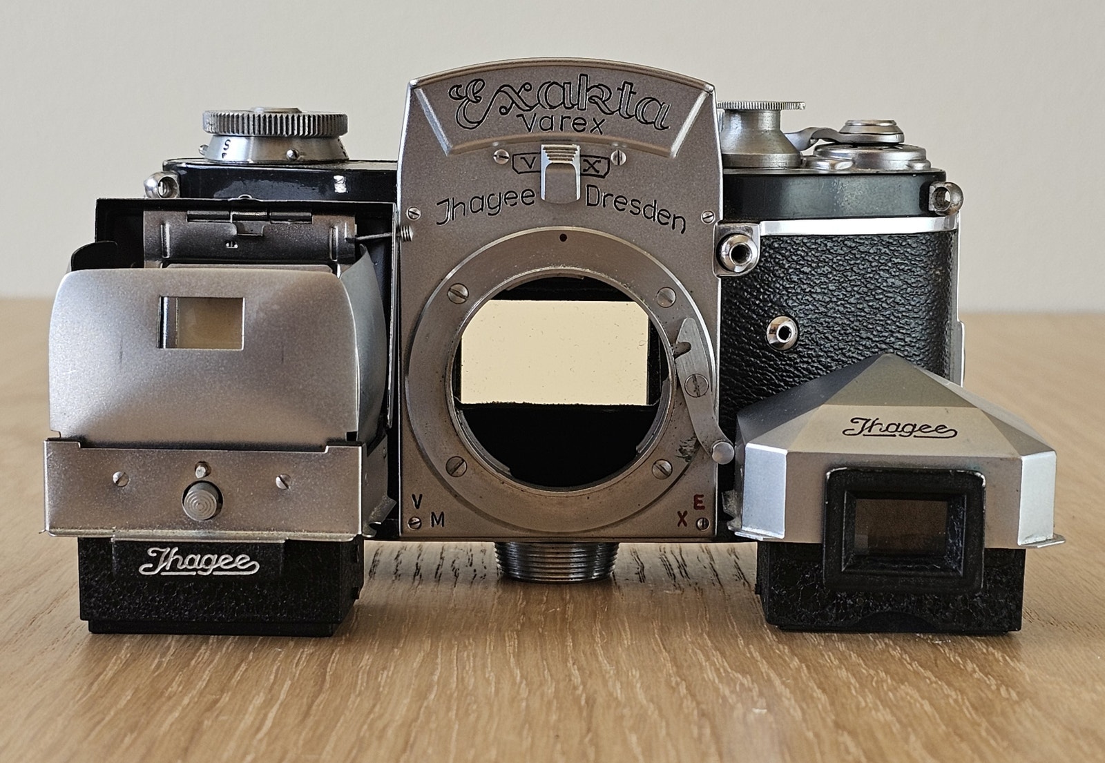 Exakta エキザクタ varex II a + Domiplan 50/2.8【BKAW3005 Exakta エキザクタ varex II a + Domiplan 50/2.8【BKAW3005