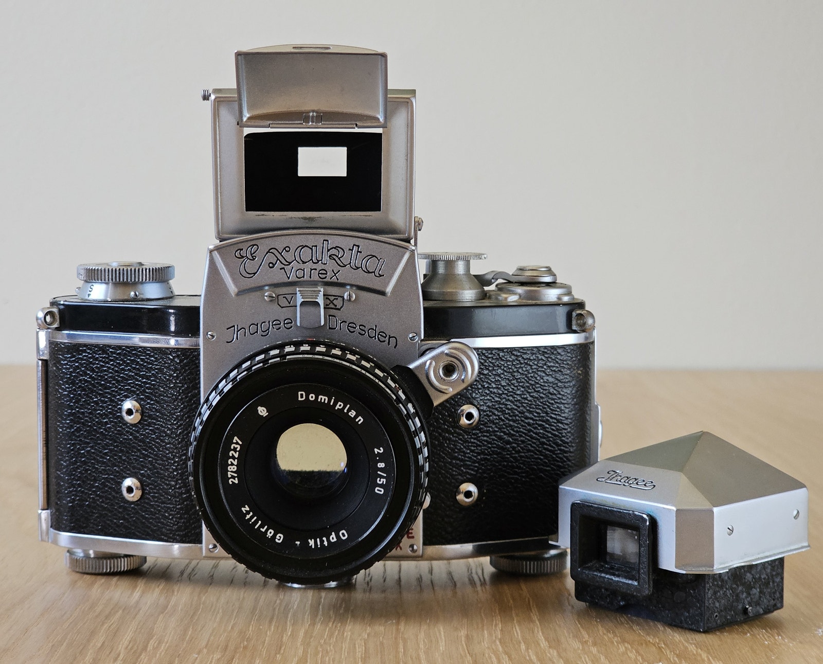 EXAKTA VAREX VX / DOMIPLAN 50mm f2.8 EXAKTA VAREX VX / DOMIPLAN 50mm f2.8