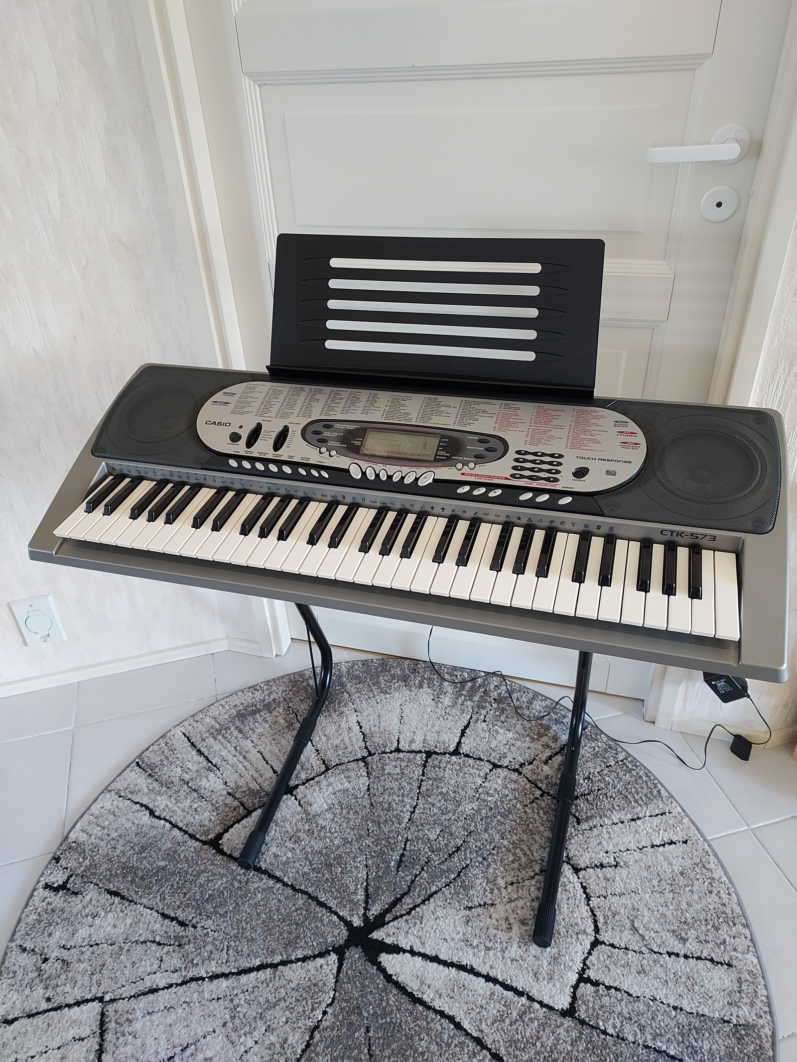 Casio CTK 573 kosketinsoitin Tori