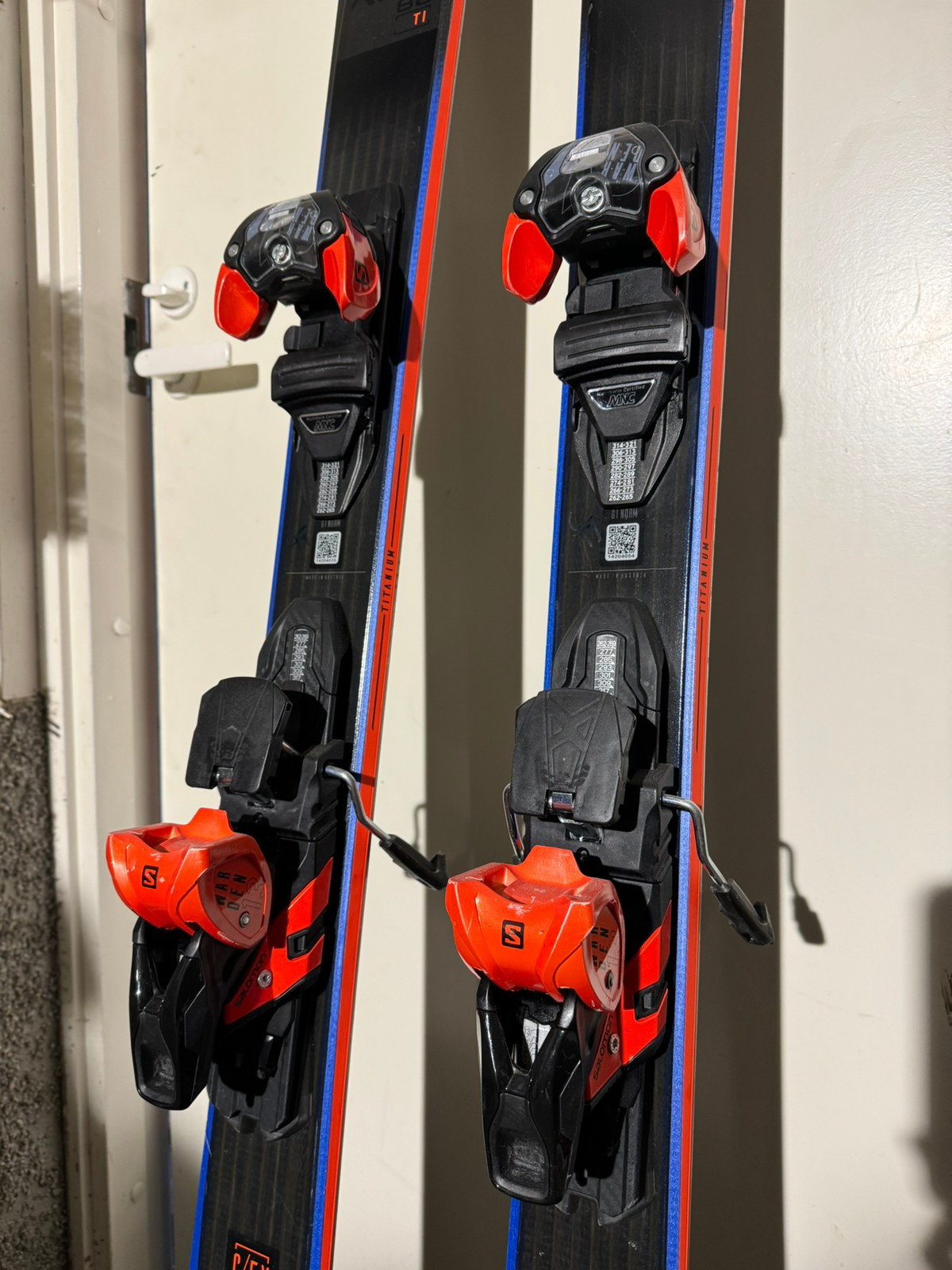 SALOMON XDR 88 Ti + Warden MNC13 ストック付き Salomon XDR 88 TI+Warden MNC