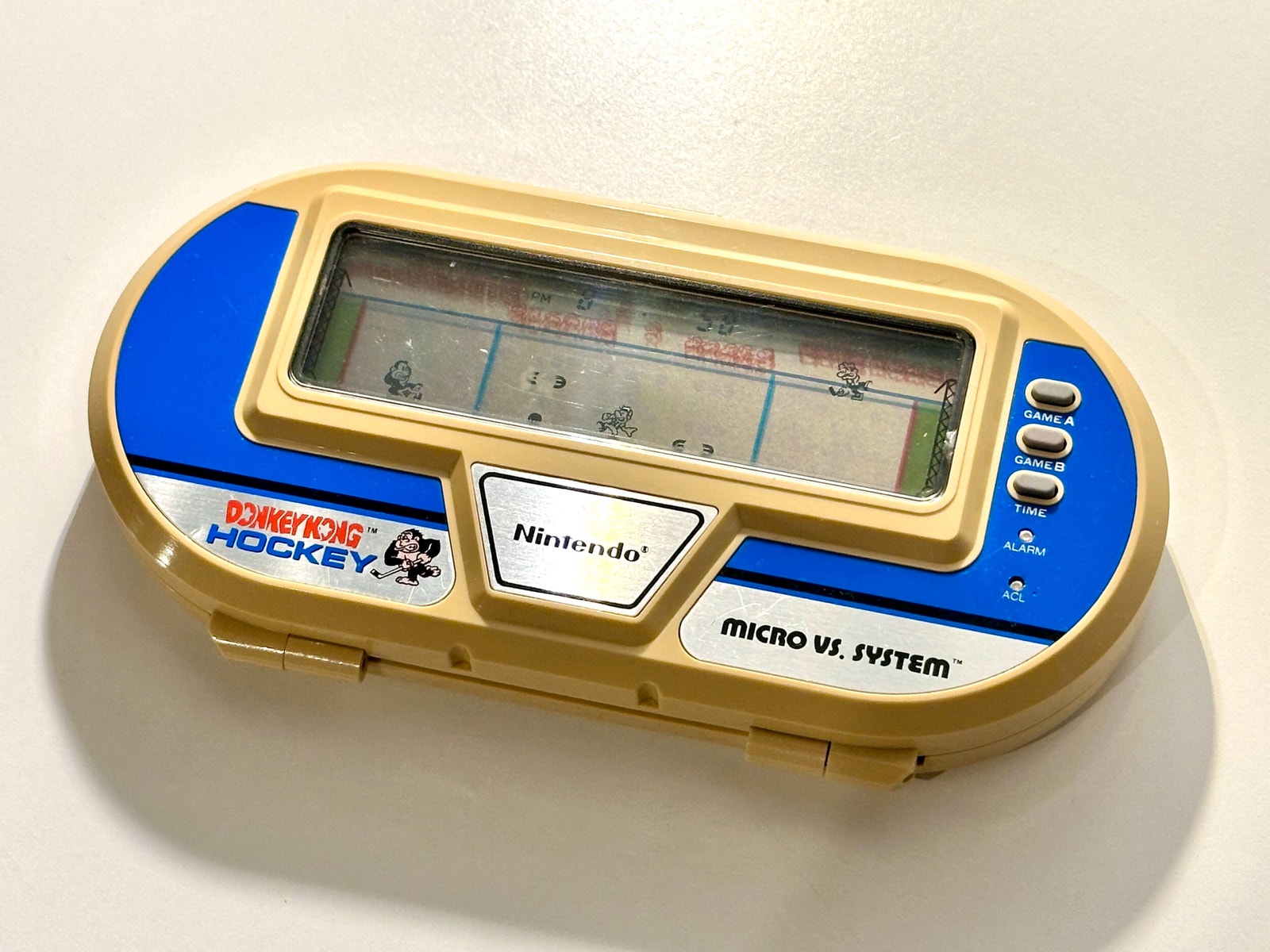 Nintendo Donkey Kong Hockey Micro vs. System | Tori