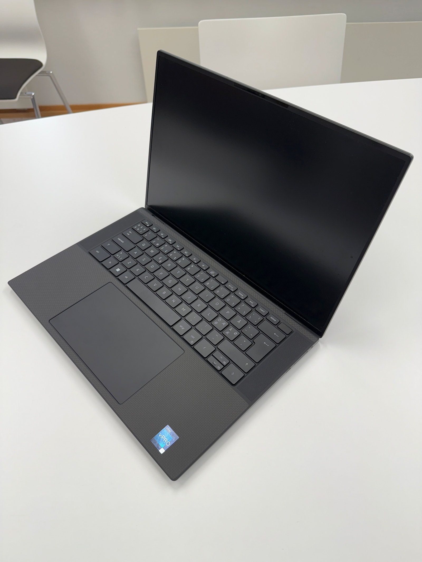 K*n様 Dell Precision 5570 A2000 1TB 32GB DELL PRECISION 5570 i9-12900H 1TB 32GB NVIDIA RTX A2000