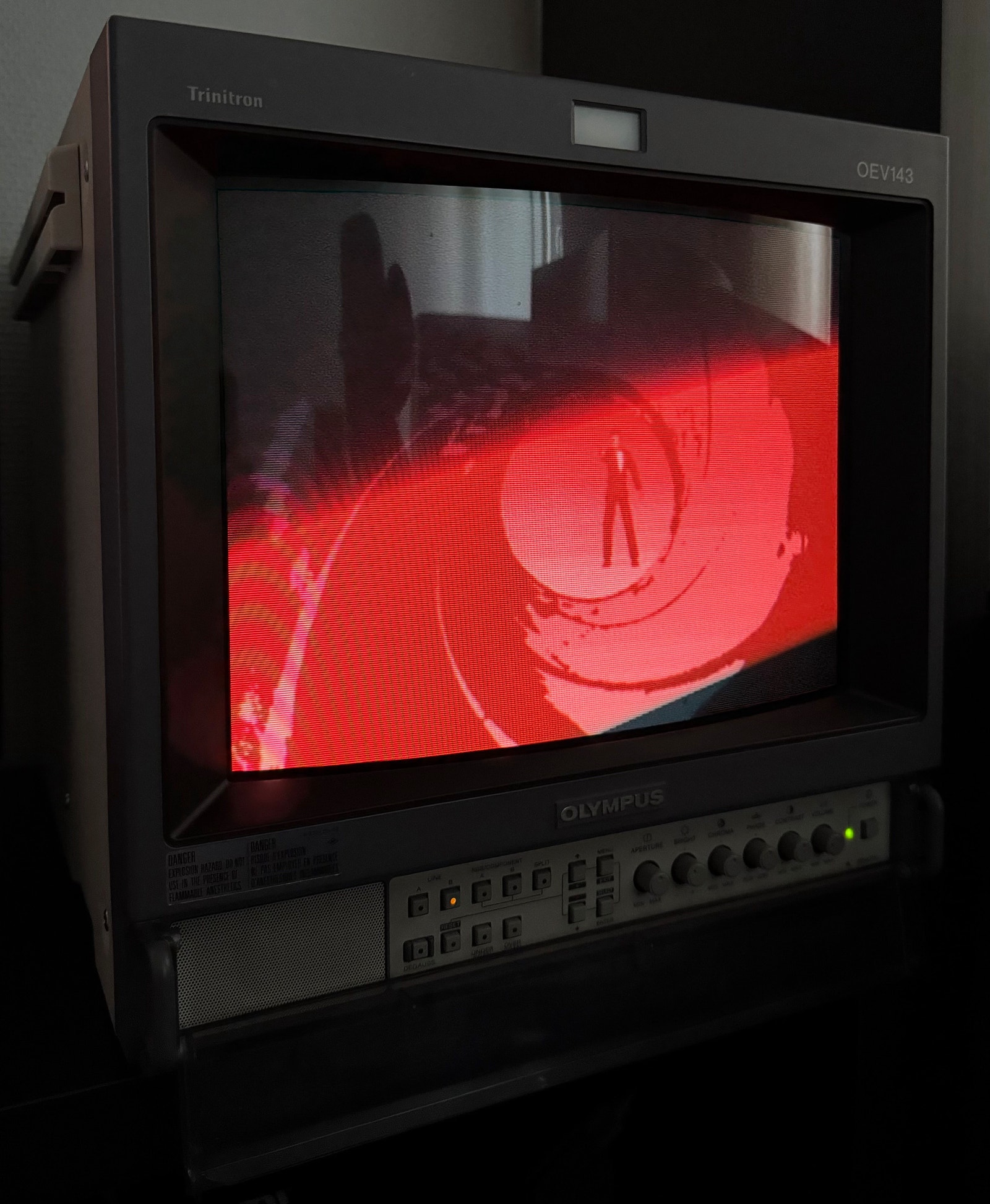 Olympus OEV143 CRT Monitor | Tori
