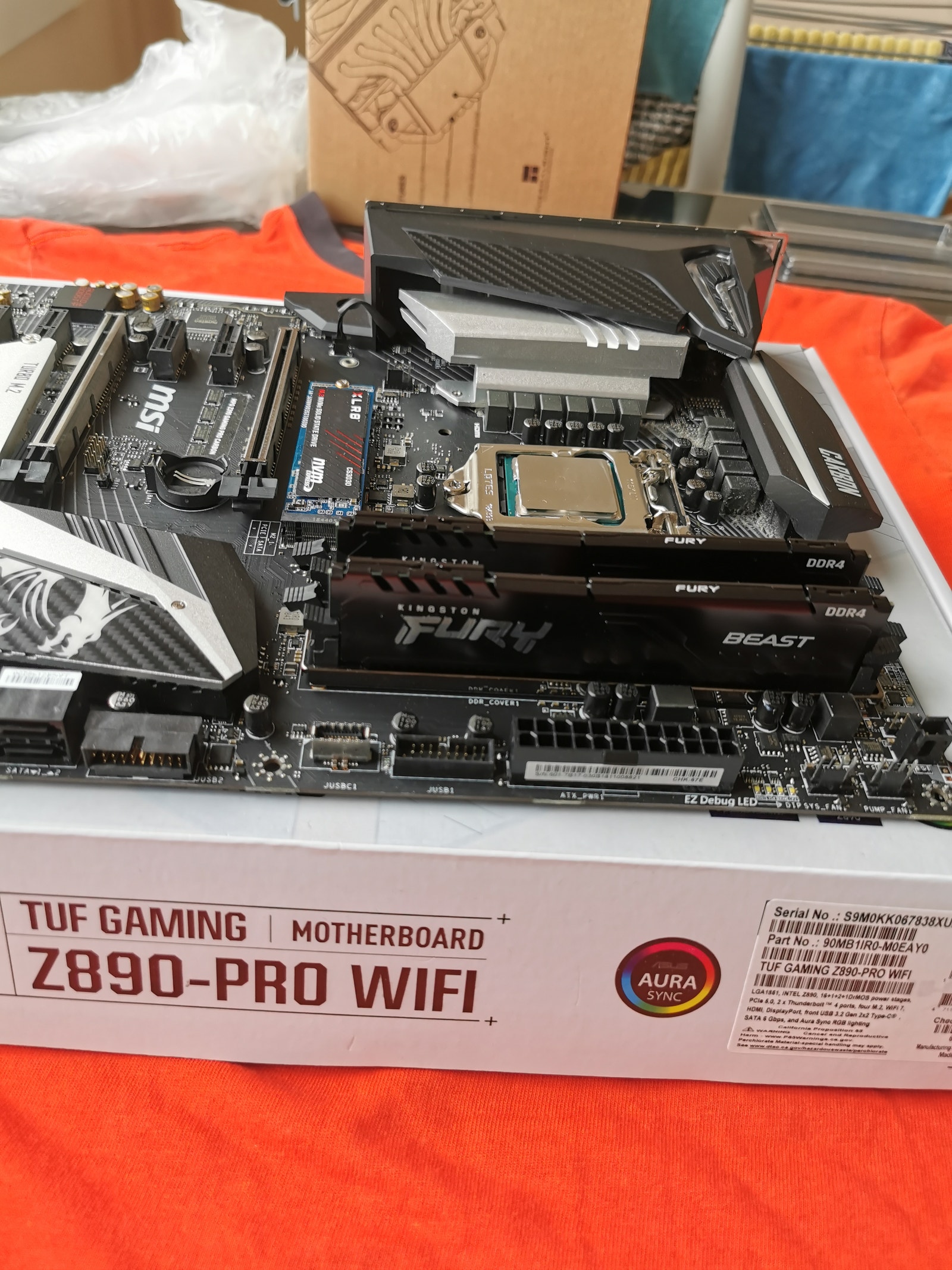 i9 9900K MSI Z390 Gaming Pro Carbon Kingston Fury Beast 16Gb