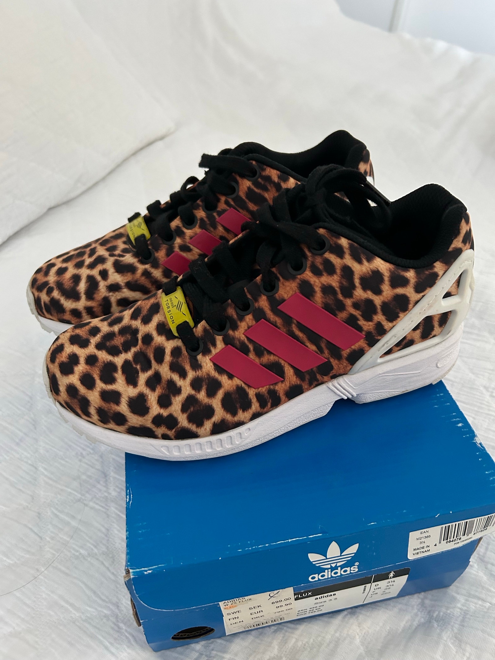 T✨️ Adidas W ZX Flux Tennarit 36 | Tori