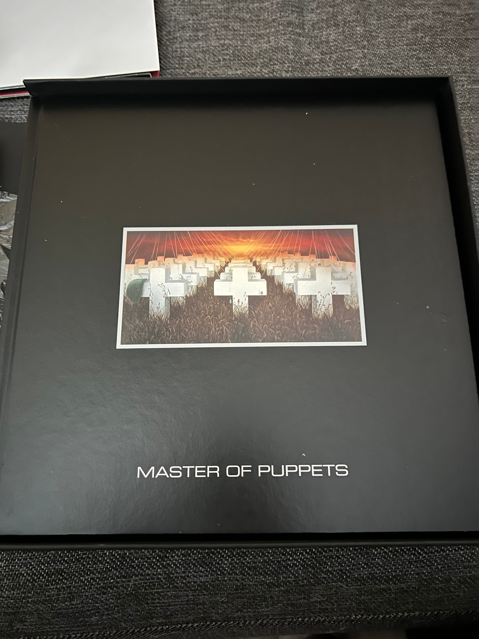 Metallica – Master Of Puppets Deluxe edition box set #13775/25000
