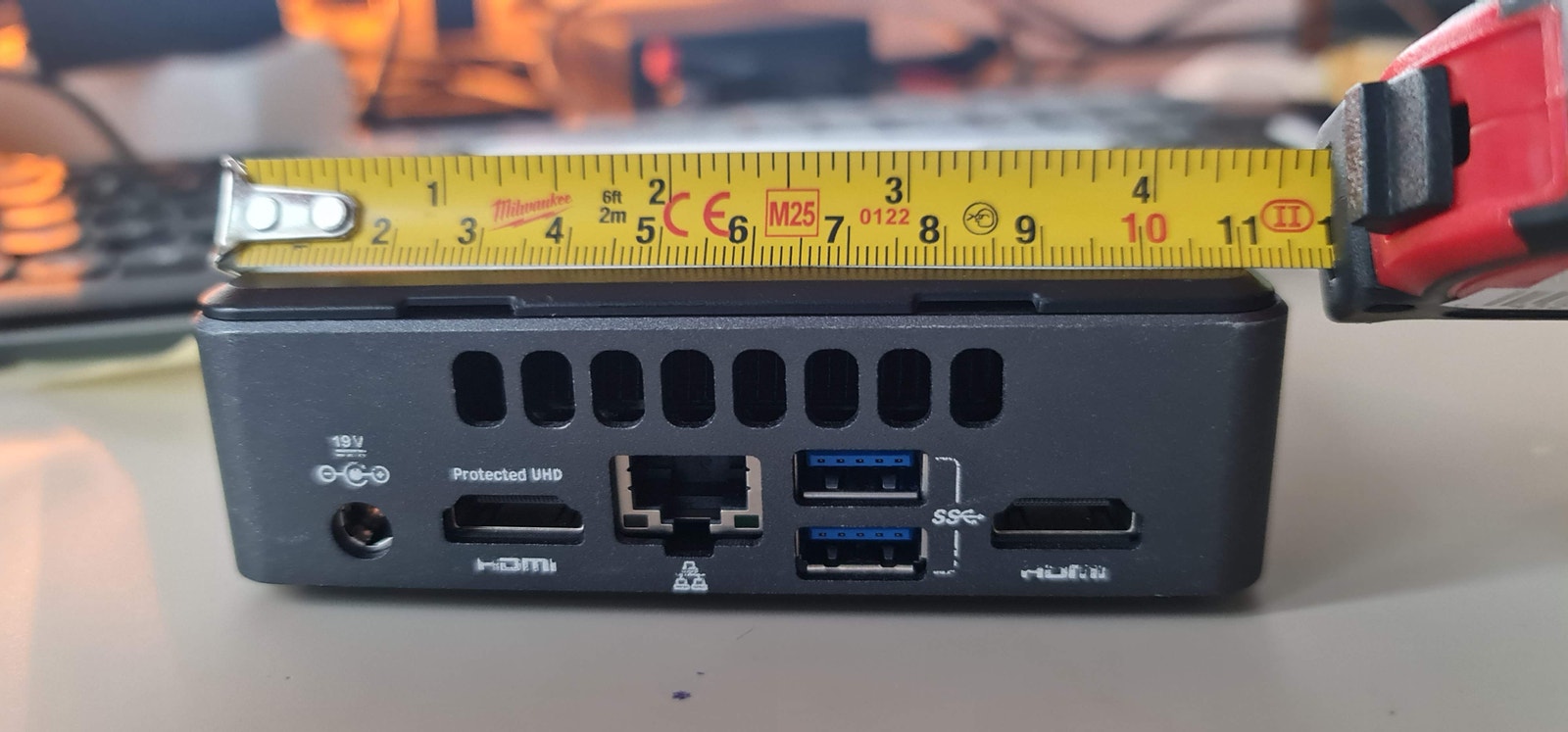 Intel NUC NUC7i3DNK Mini PC – Core i3 (7th Gen), 8GB RAM, 240GB