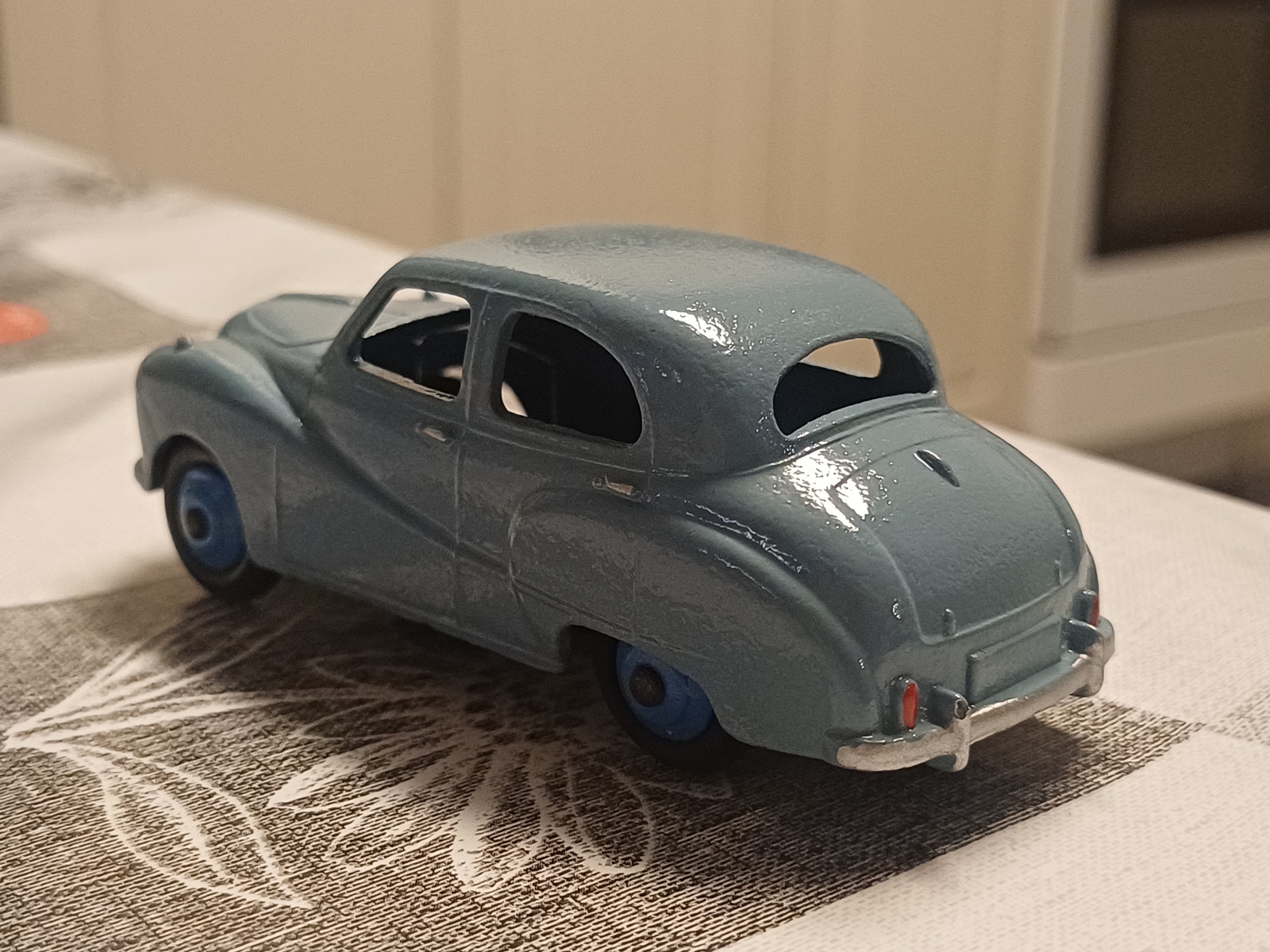 Austin Somerset Dinky Toys 1:43 | Tori