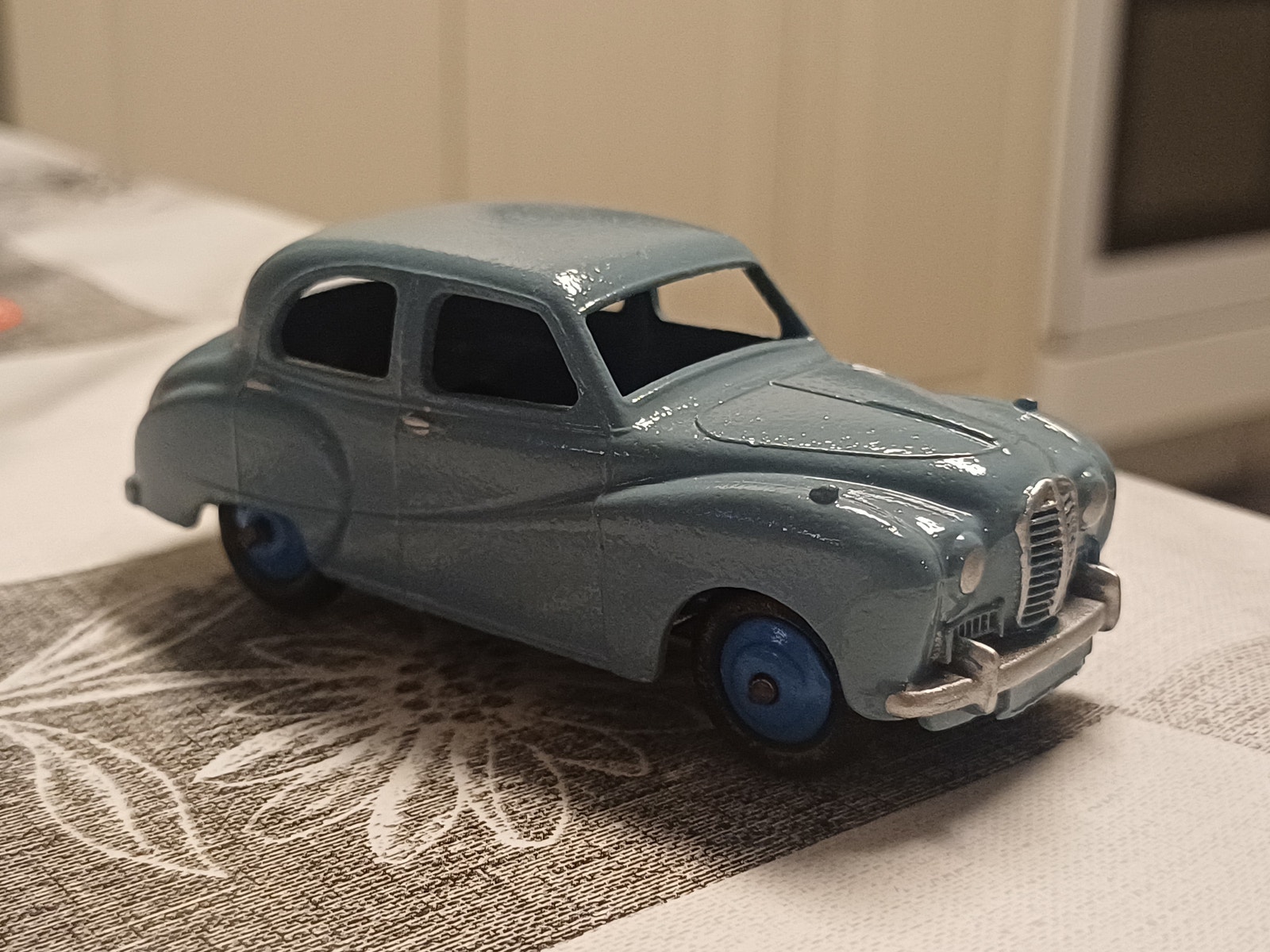 Austin Somerset Dinky Toys 1:43 | Tori
