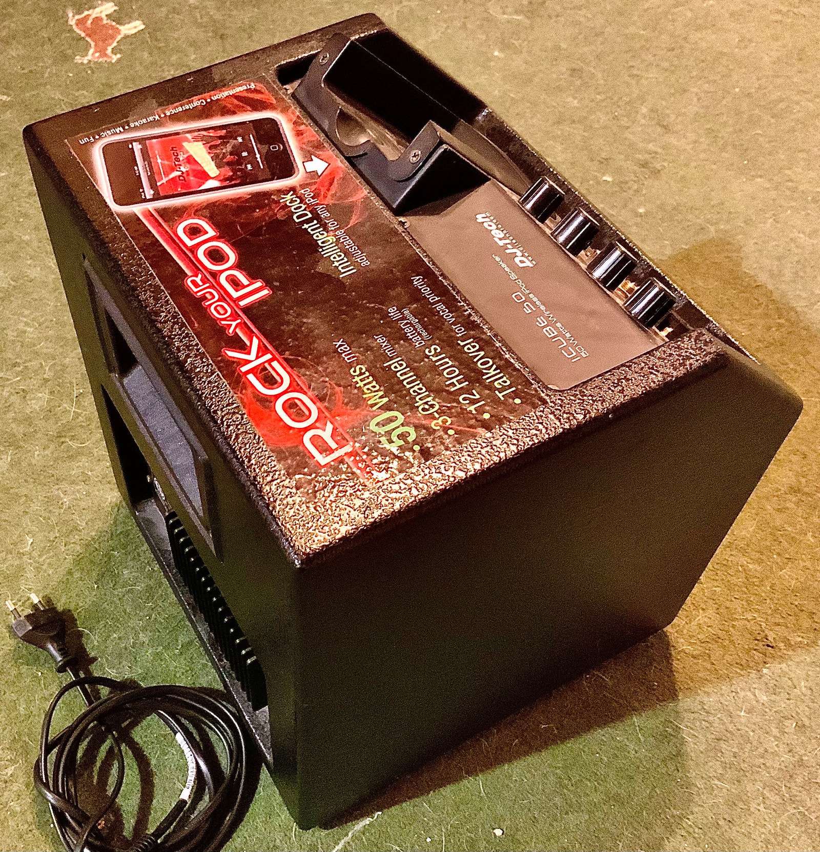 DJ-Tech iCube 50 Powered PA Speaker for Ipod, TEE TARJOUS | Tori