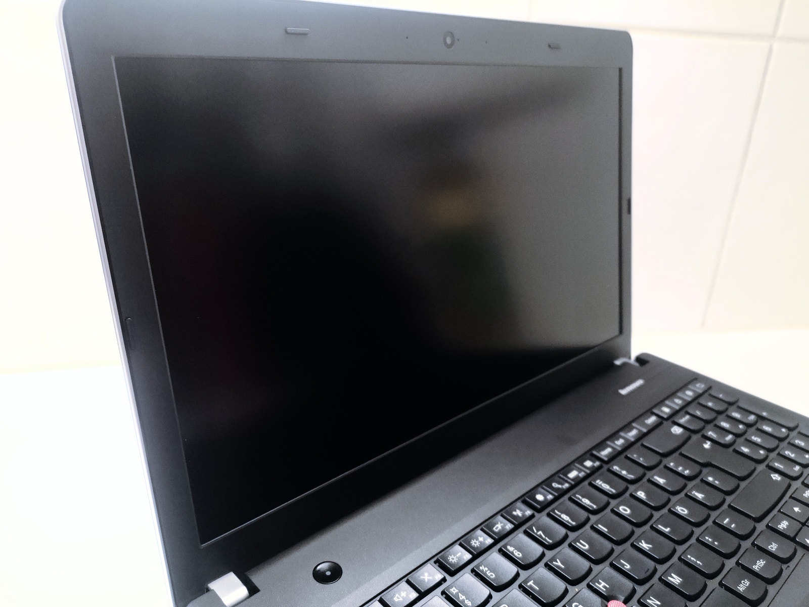 Lenovo ThinkPad E540 Windows 11 kannettava tietokone 15,6