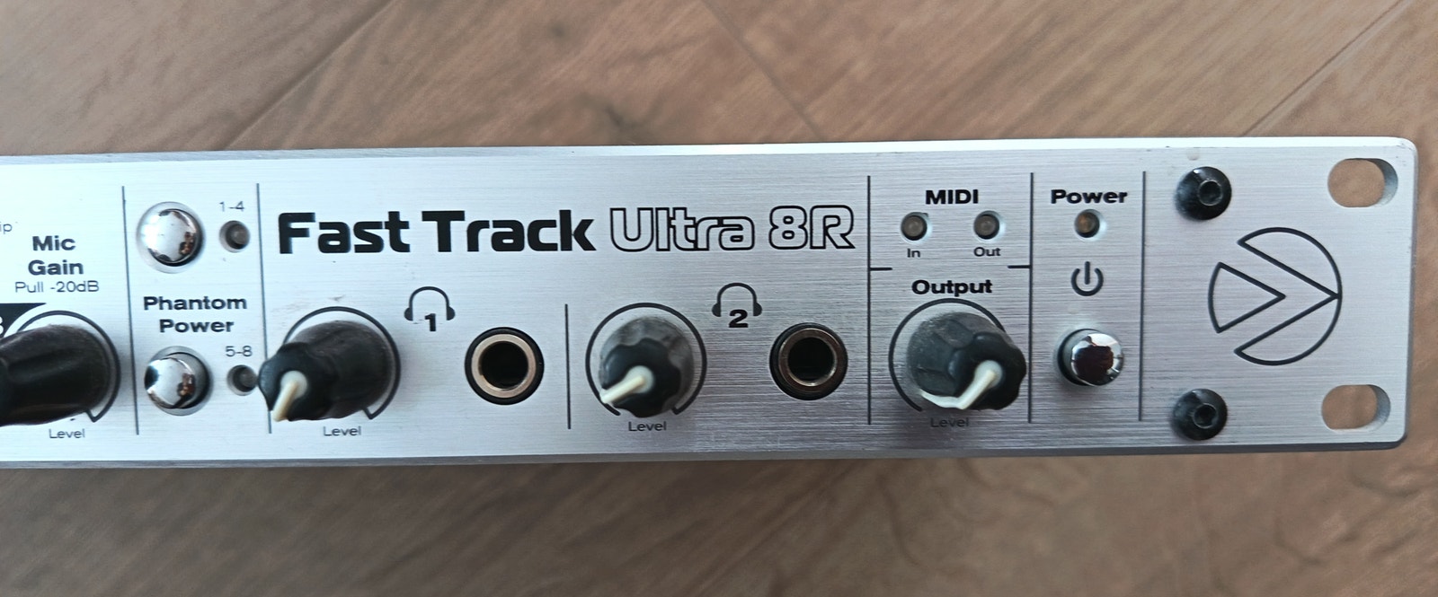 M-Audio Fast Track Ultra 8R | Tori