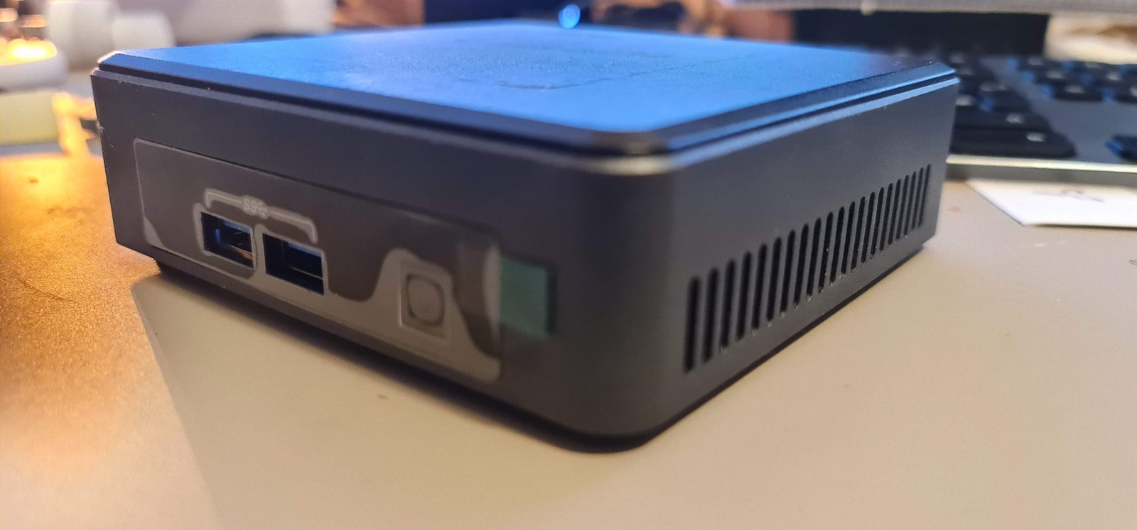 Intel NUC NUC7i3DNK Mini PC – Core i3 (7th Gen), 8GB RAM, 64GB