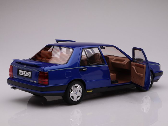 Mitica 1/18 Lancia Thema 8.32 Ferrari 1988 - Aileron Arrière Ouvrant - Neuve