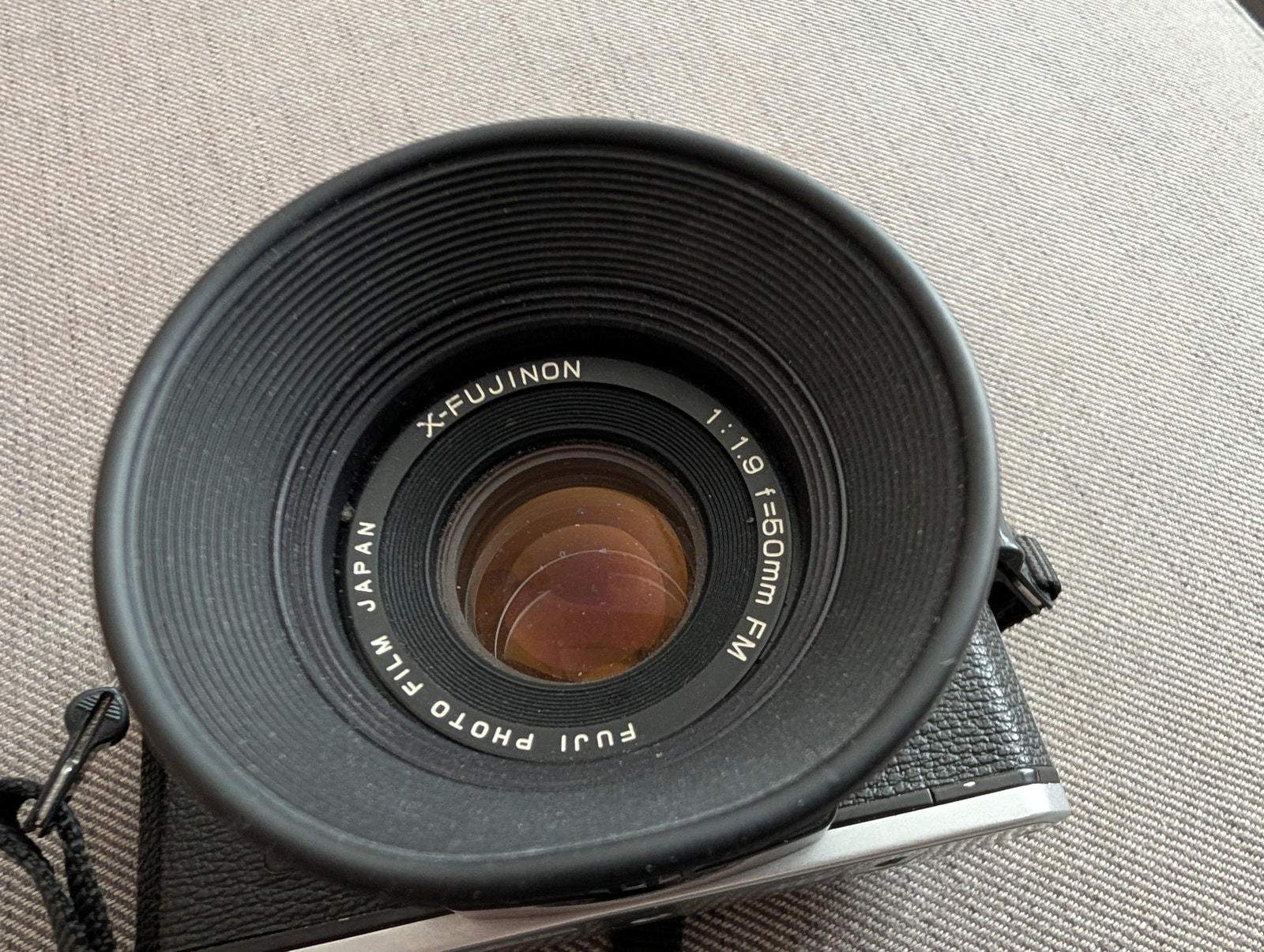 FUJICA AX-1 + X-FUJINON 50MM F1.9 | Tori