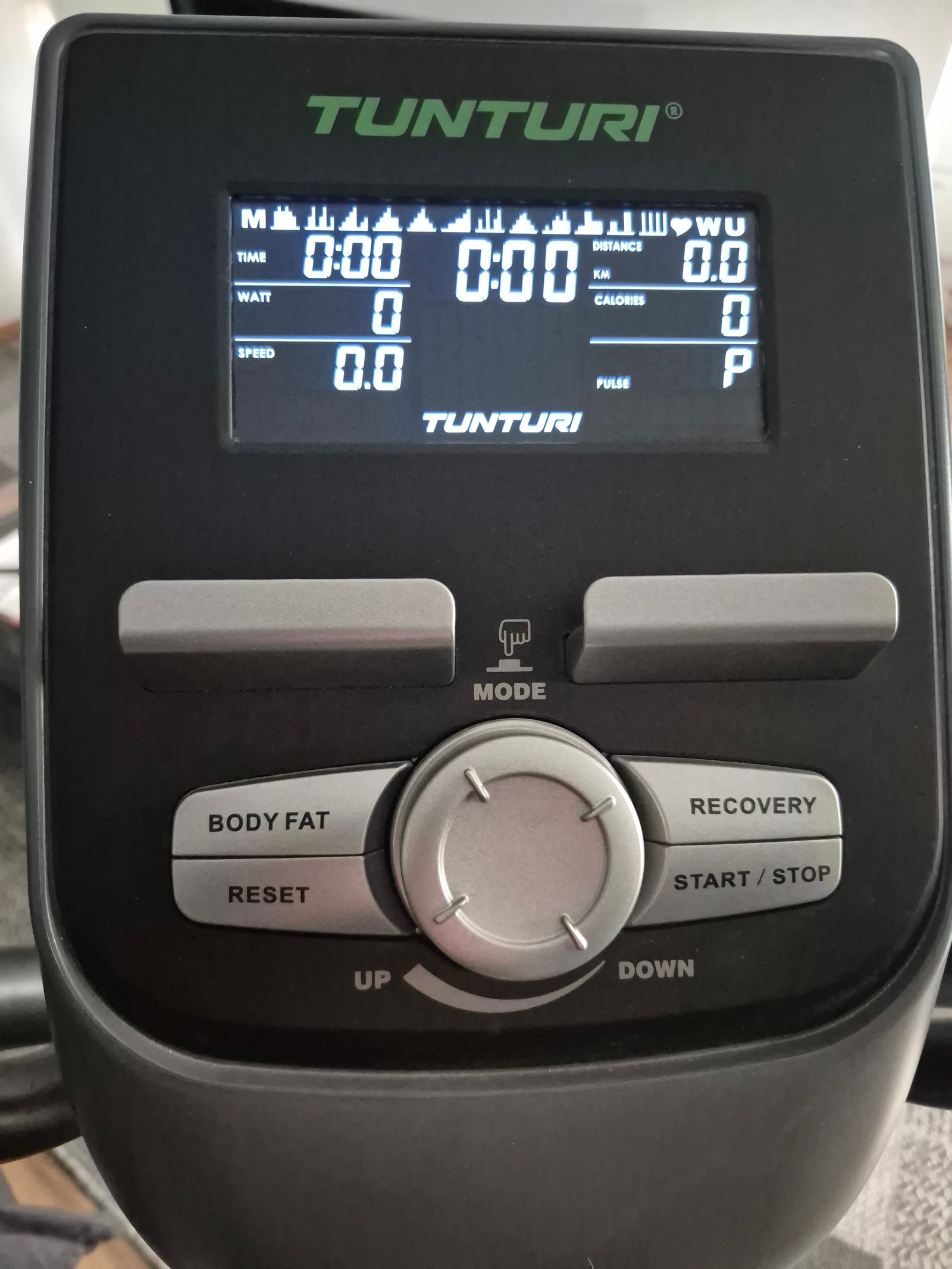 Ellittica Tunturi C50-R Performance – 28kg Volano, 32 Livelli, 21 Programmi Con App Compatibili