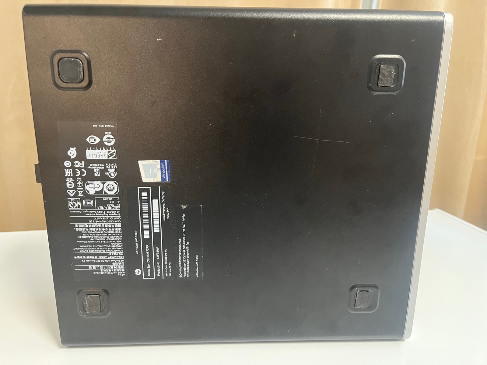 HP Prodesk 600G3 pöytätietokone i3-7100 4Gb ddr4 256Gn NVME 1Tb
