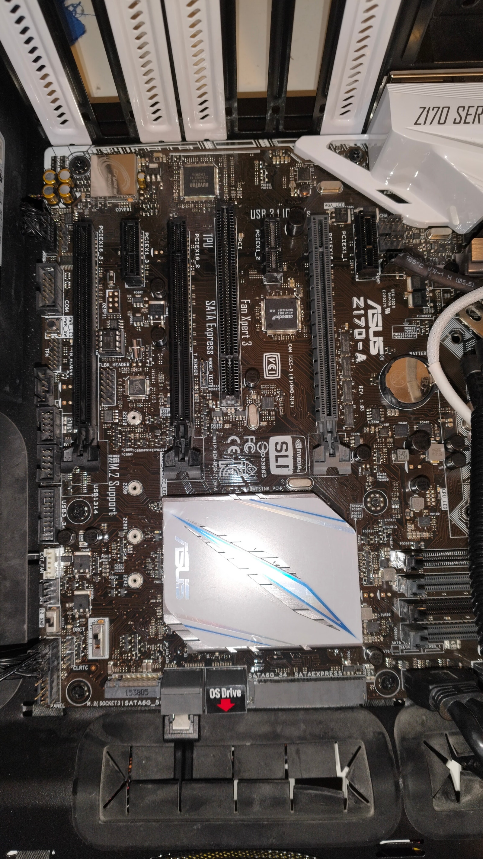 Intel i5-6600K + Asus Z170-A + Msi GTX 1070 8GB + Corsair CX500 +