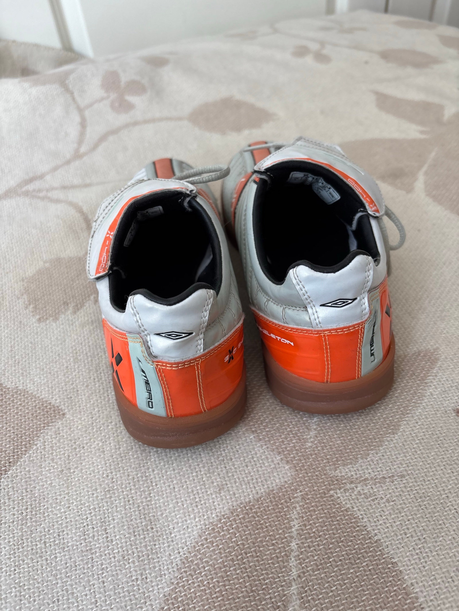 Umbro sisäpelikengät koko 37 | Tori