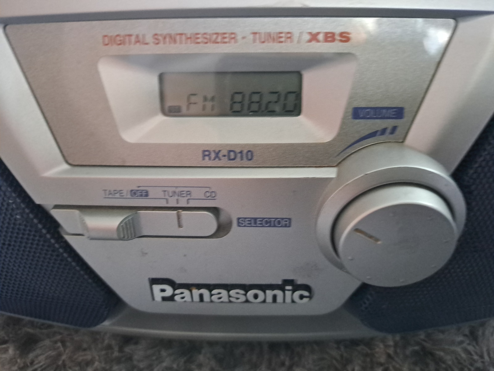 Panasonic RX-D10 CD-kasettisoitin ja radio | Tori