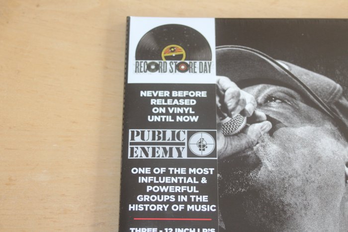 Public Enemy - Revolverlution Tour 2003 3LP + 2DVD + CD - 3 x LP